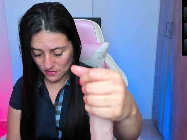 Saskyaajohnson webcam