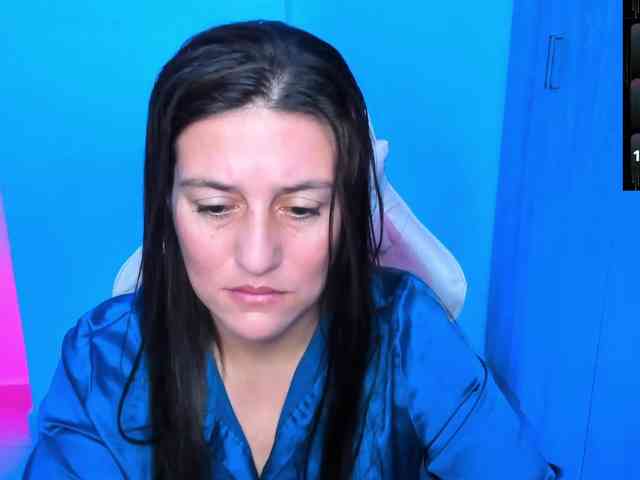 Saskyaajohnson webcam