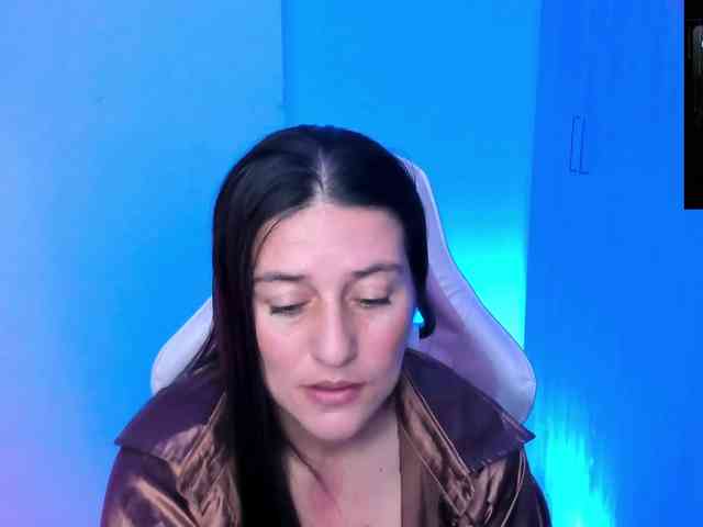 Saskyaajohnson webcam