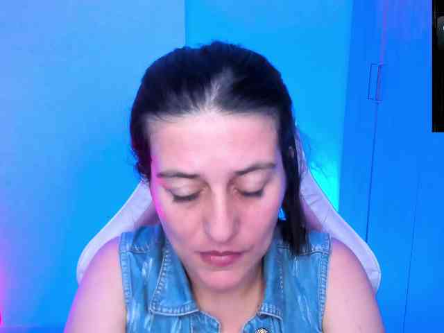 Saskyaajohnson webcam