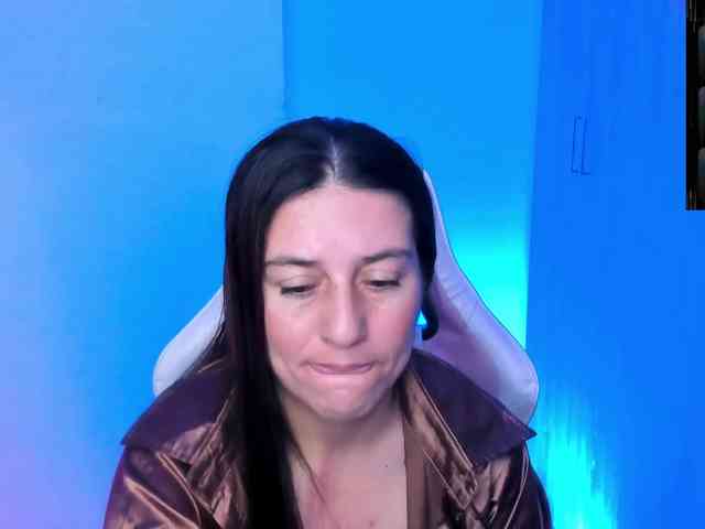 Saskyaajohnson webcam