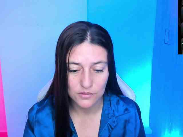 Saskyaajohnson webcam