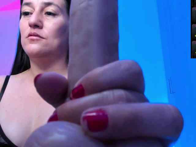 Saskyaajohnson webcam