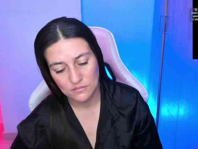 Saskyaajohnson webcam