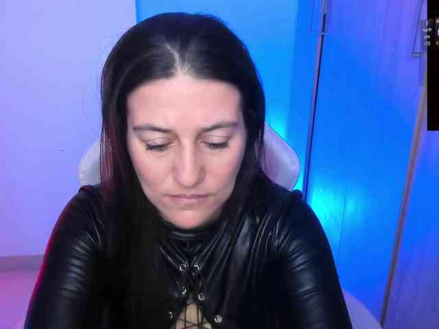 Saskyaajohnson webcam