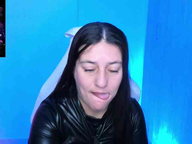 Saskyaajohnson webcam