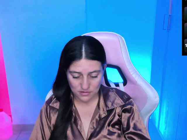 Saskyaajohnson webcam