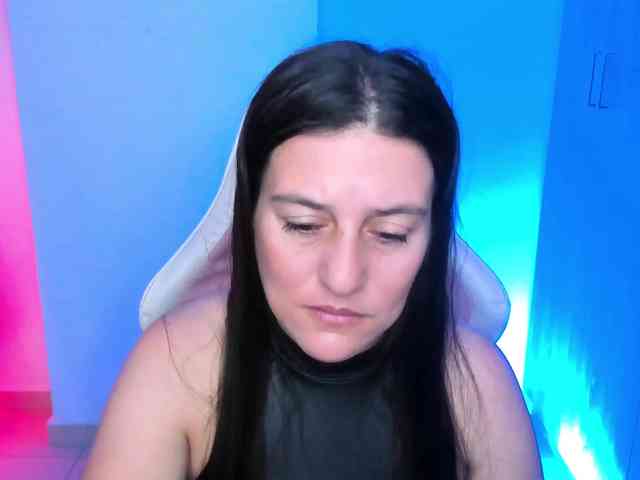 Saskyaajohnson webcam