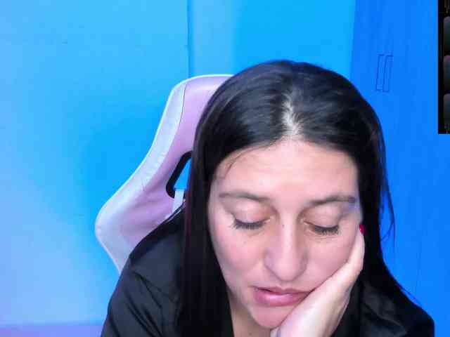 Saskyaajohnson webcam