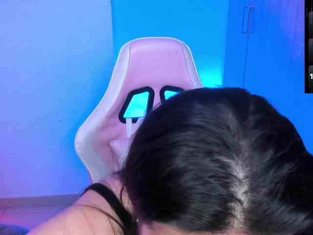 Saskyaajohnson webcam