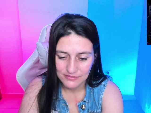 Saskyaajohnson webcam