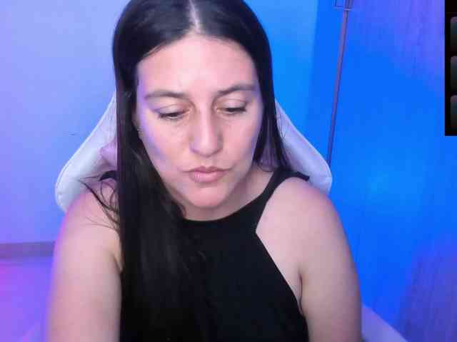 Saskyaajohnson webcam