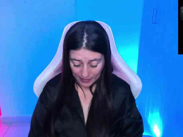 Saskyaajohnson webcam