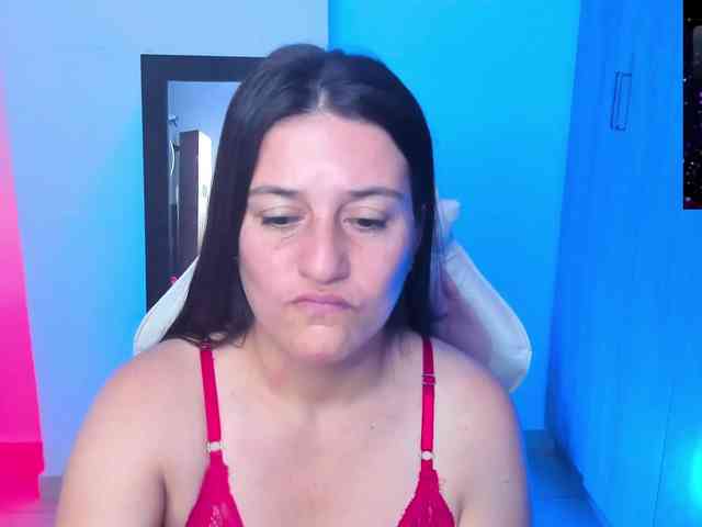 Saskyaajohnson webcam