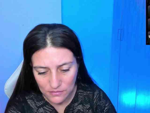 Saskyaajohnson webcam