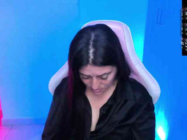 Saskyaajohnson webcam