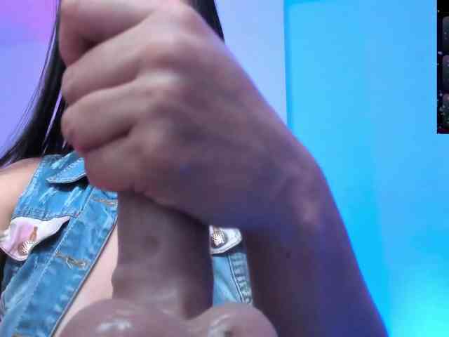 Saskyaajohnson webcam