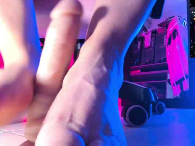 Saskyaajohnson webcam