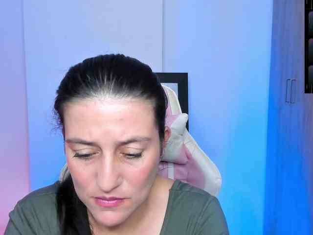 Saskyaajohnson webcam