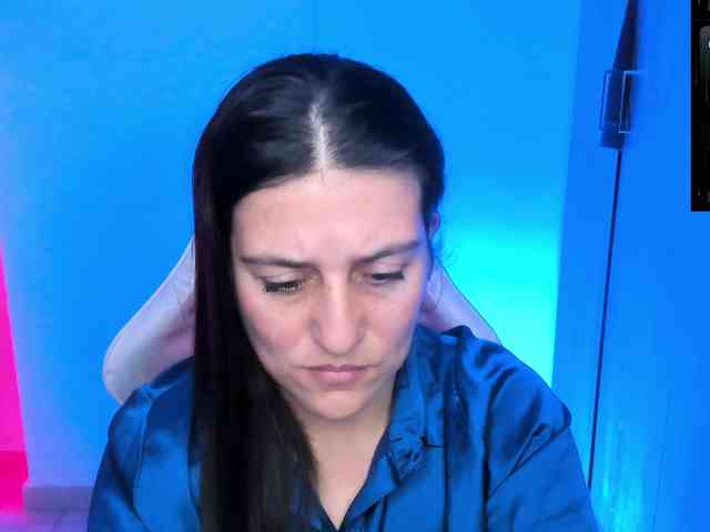 Saskyaajohnson webcam