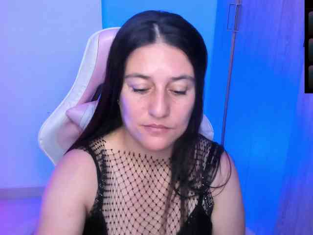 Saskyaajohnson webcam