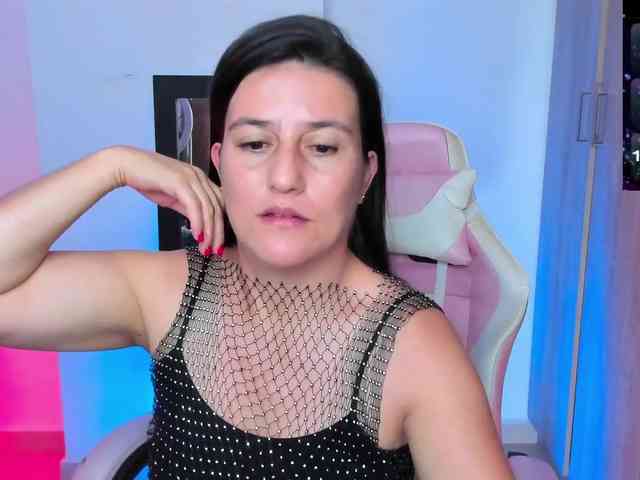 Saskyaajohnson webcam