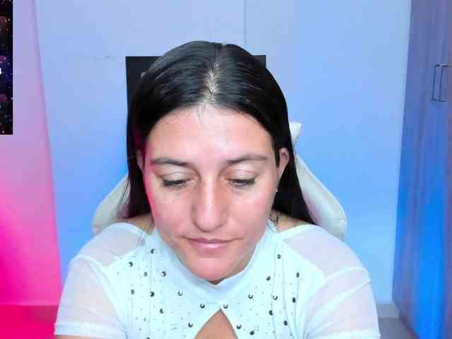 Saskyaajohnson webcam