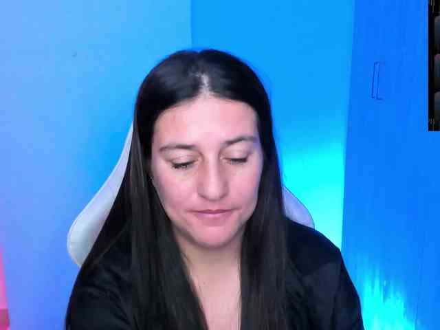 Saskyaajohnson webcam