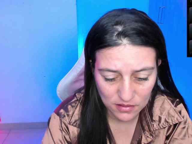 Saskyaajohnson webcam