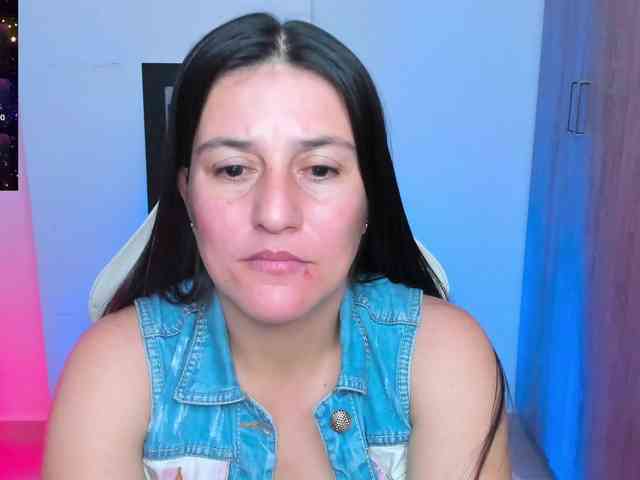 Saskyaajohnson webcam