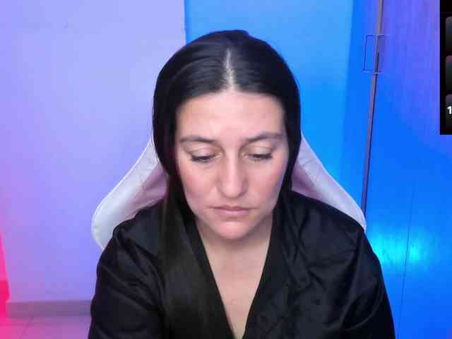 Saskyaajohnson webcam