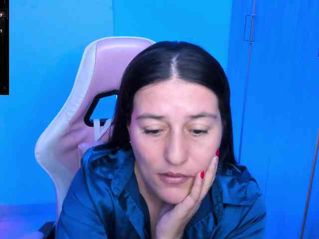 Saskyaajohnson webcam