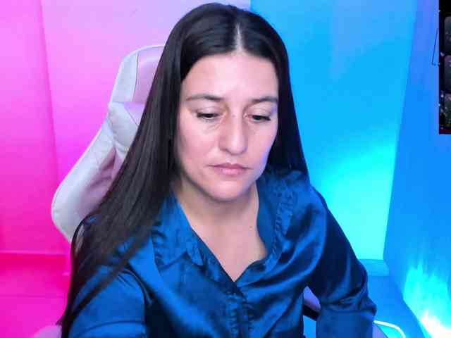 Saskyaajohnson webcam