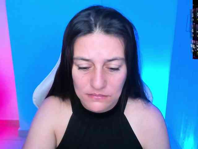 Saskyaajohnson webcam