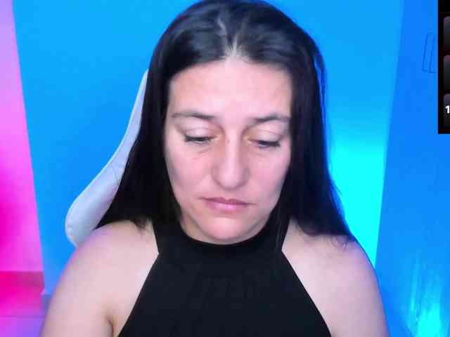 Saskyaajohnson webcam