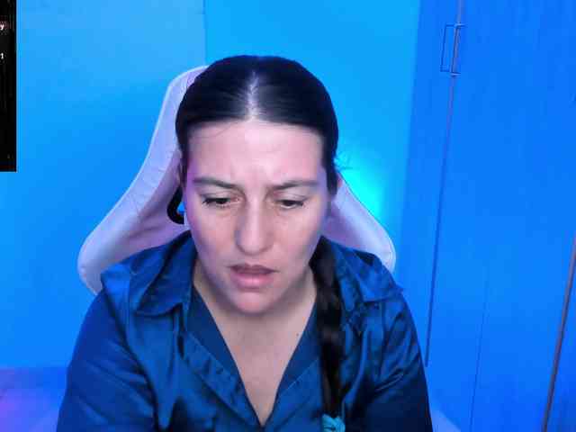 Saskyaajohnson webcam