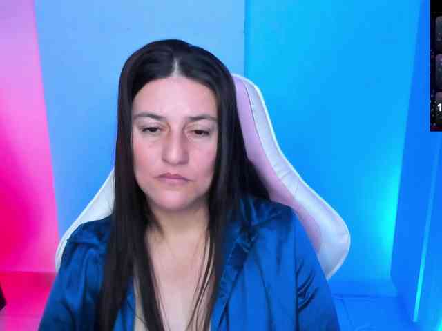 Saskyaajohnson webcam