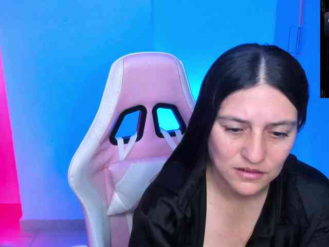 Saskyaajohnson webcam