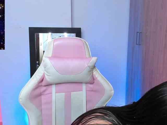 Saskyaajohnson webcam