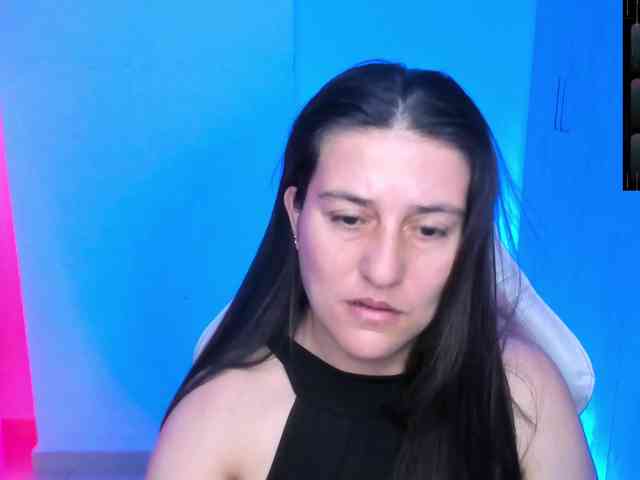 Saskyaajohnson webcam