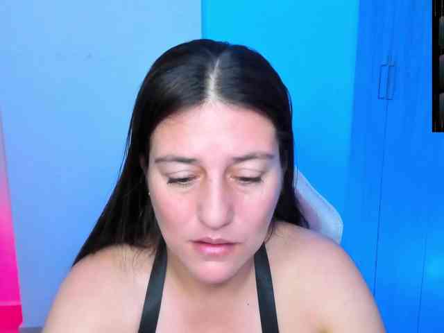 Saskyaajohnson webcam