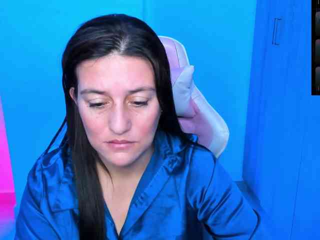 Saskyaajohnson webcam