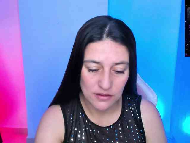 Saskyaajohnson webcam