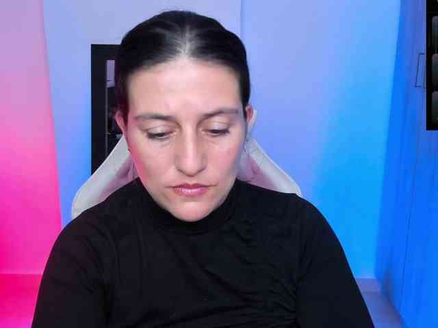 Saskyaajohnson webcam