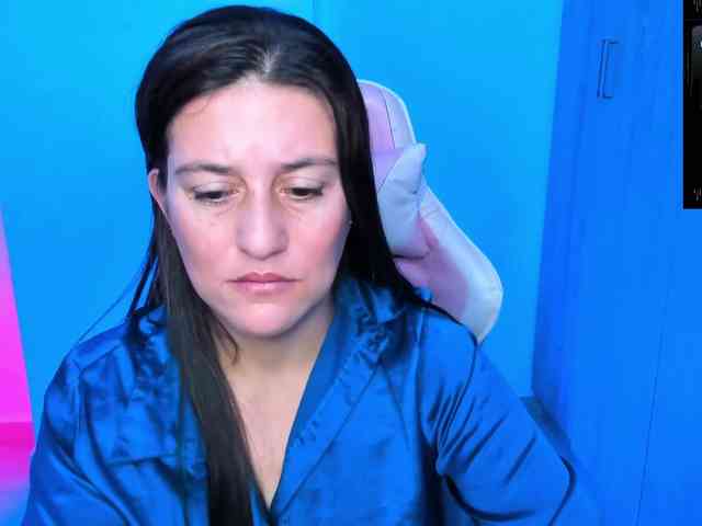 Saskyaajohnson webcam