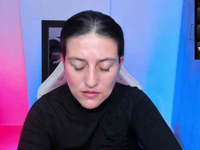 Saskyaajohnson webcam