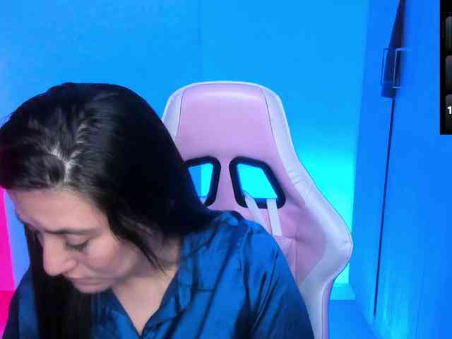 Saskyaajohnson webcam