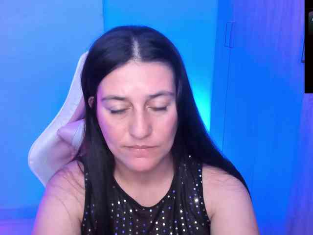 Saskyaajohnson webcam