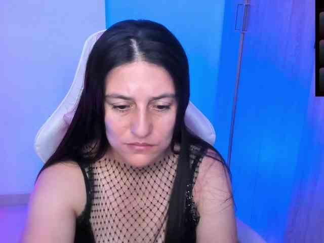 Saskyaajohnson webcam