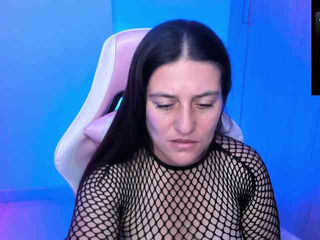 Saskyaajohnson webcam